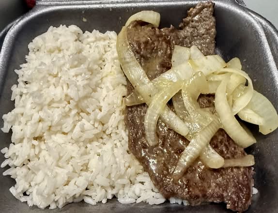 Biftec Encebollado