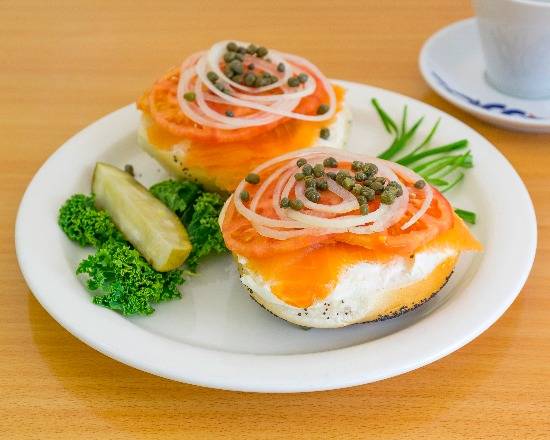 Nova Lox, Tomato and Onions