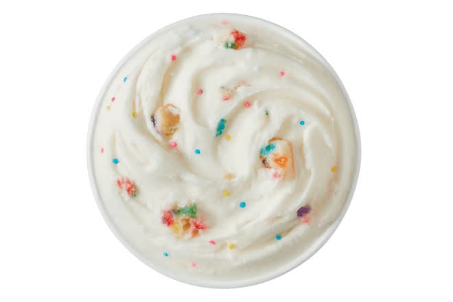 Confetti Cake BLIZZARD® Treat