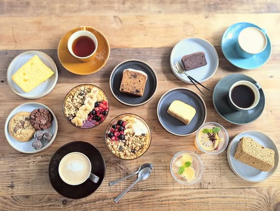 【自家製ケーキとアサイーボウル】アクセリア  AXerea Cafe&shops