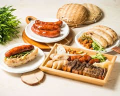 香腸鯨SAUSAGE WHALE