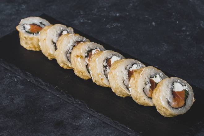 Sake cheese tempura roll