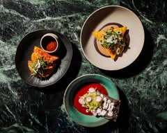 Vela Bar y Cocina (352 W Hubbard St)
