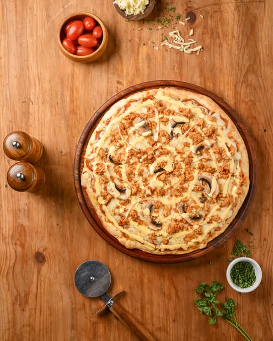 Chicken and Mushroom Pizza (small)