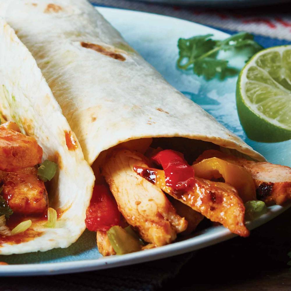 M&M Food Market Chicken Fajitas Kit (1.05 kg)