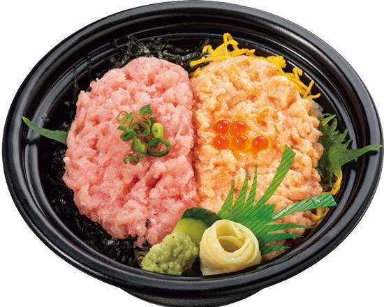 まぐろとサーモンのツインねぎとろ丼（ネタ倍）