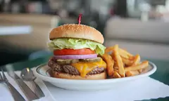 Mel's Drive-In (801 Mission St)
