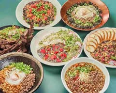 【鹿肉をたくさん使ったコクのあるカレー🍛】ジビエブラック