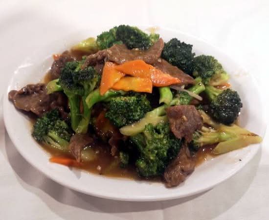 60a. Poulet ou boeuf avec broccoli et riz / Chicken or Beef with Broccoli and rice / 西兰花炒鸡(牛)肉