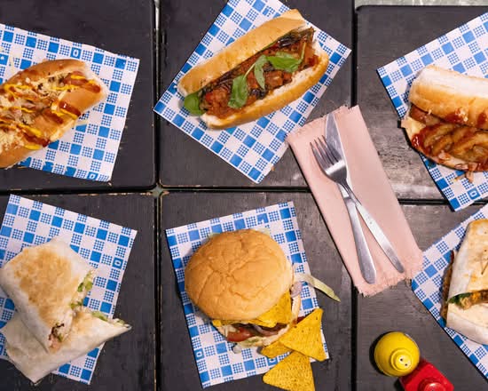 Burgerz, Wrapz & Rollz (195 Brisbane Street)