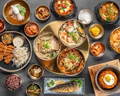 OMIWOL K BBQ & Noodles 오미월