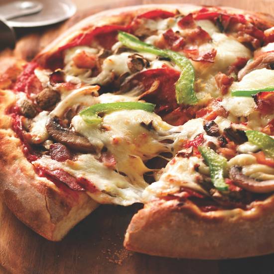 Très grande pizza Internationale / Extra Large International Pizza