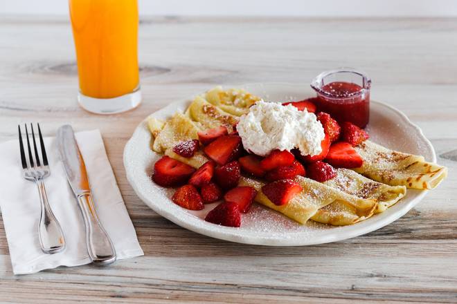 '''Fresh Strawberry Crepes