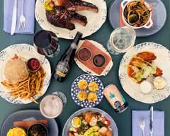 Ruthie’s All-Day (11951 Grand Commons Ave)
