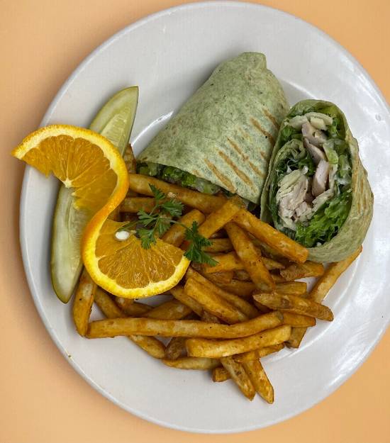 CHICKEN CEASAR WRAP