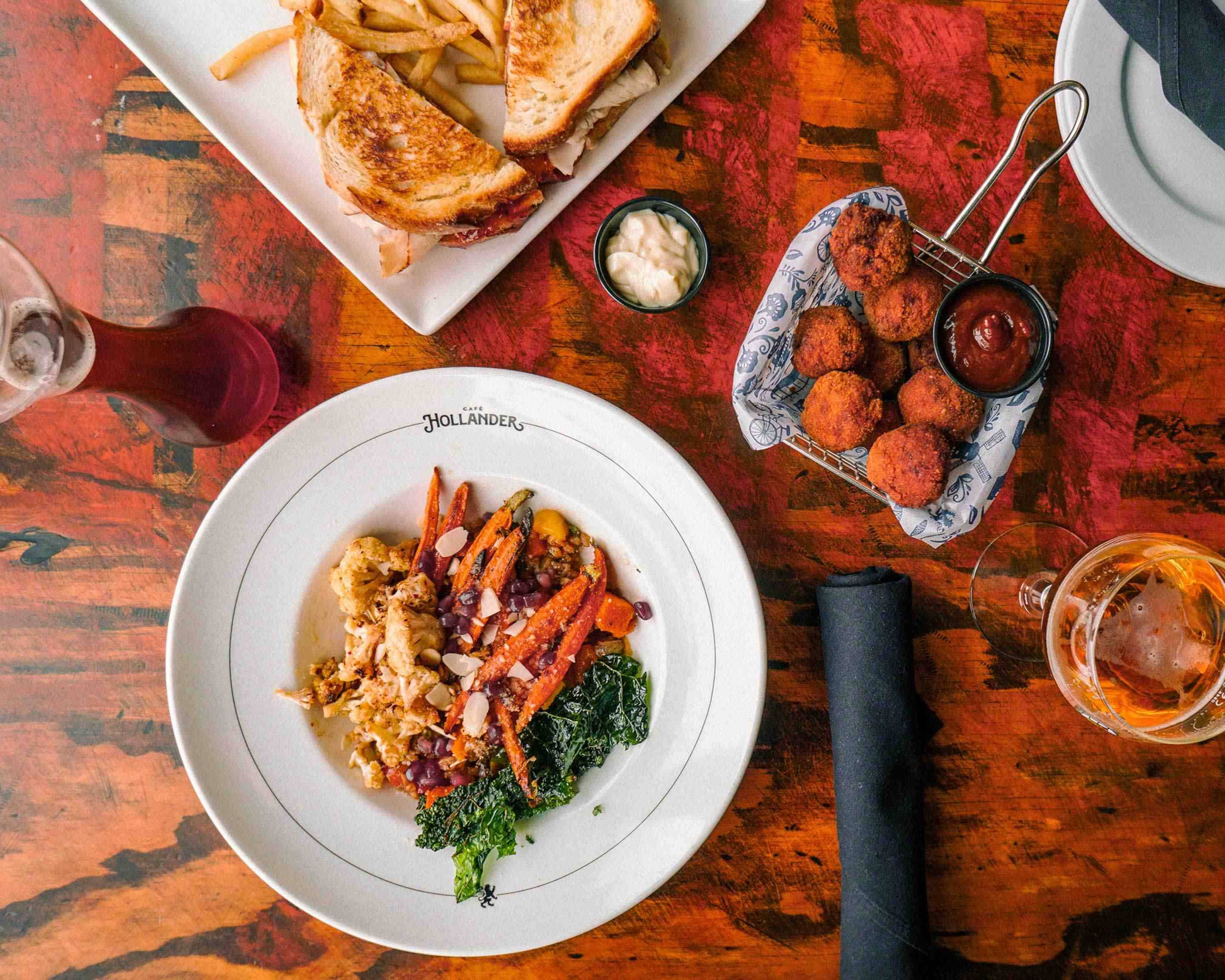 Order Cafe Hollander (Hilldale) Menu Delivery in Madison | Menu & Prices |  Uber Eats