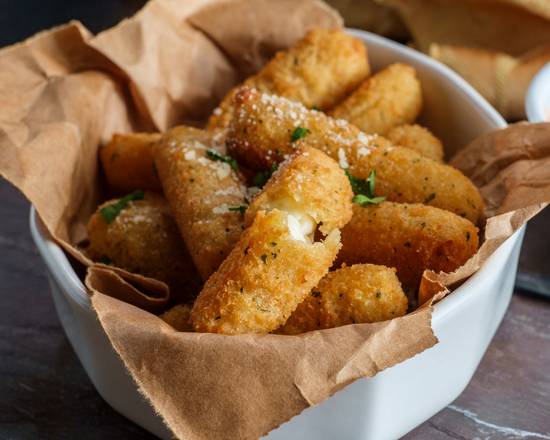 Mozza Fries (x6)