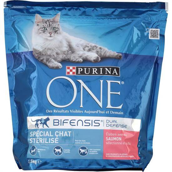 Croquettes pour chat chat stérilisé saumon PURINA ONE - le sac de 1,5 kg