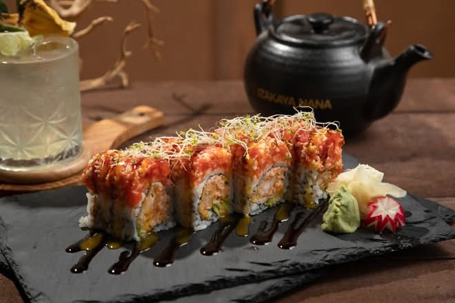 Dancing Girl Roll
