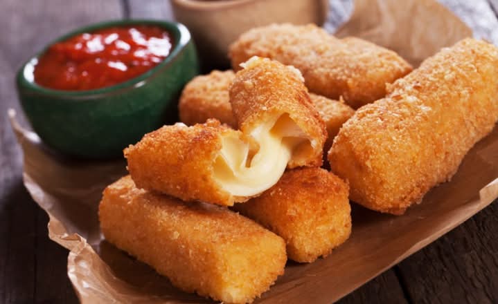 Cheese Sticks (6 Pcs)