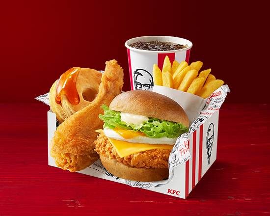 とろ～り月見チーズフィレバーガーボックス Tsukimi Cheese Chicken Fillet Burger  Box
