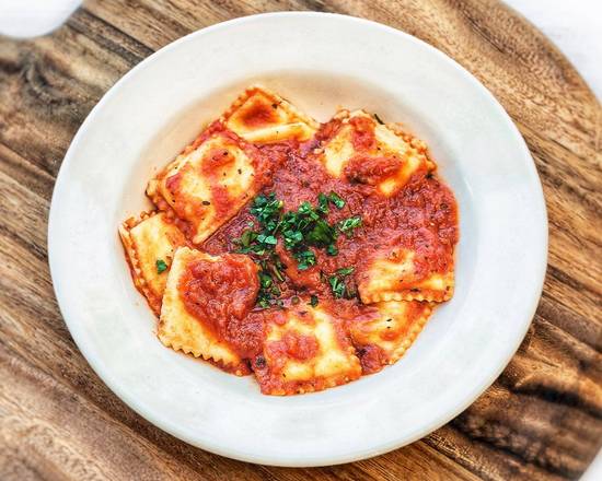 CHEESE RAVIOLI WITH MARINARA