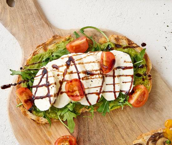 Tosta de Mozzarella e Guacamole