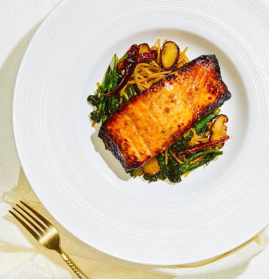 NEW - SOY GINGER SALMON*