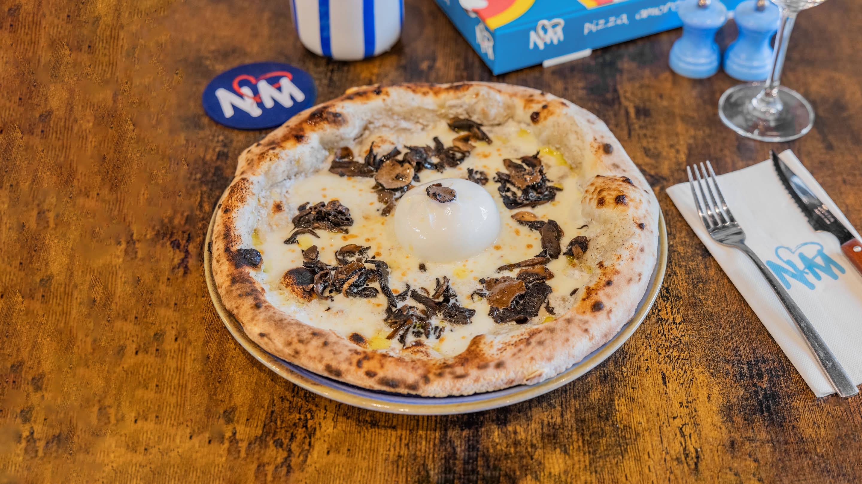 🤍 TARTUFO LOVE 🖤- PIZZA