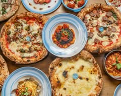 Song'E Napule Pizzeria & Trattoria