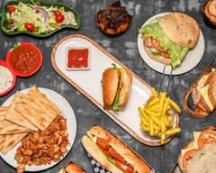 Hunger Cafe & Burgers (Day) / Hunger Burger (Night)