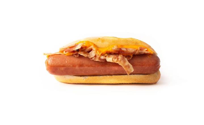 28. Hot dog, bacon ahumado y salsa cheddar