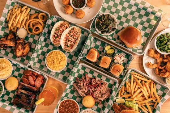 Green Valley Smokehouse & Oyster Bar