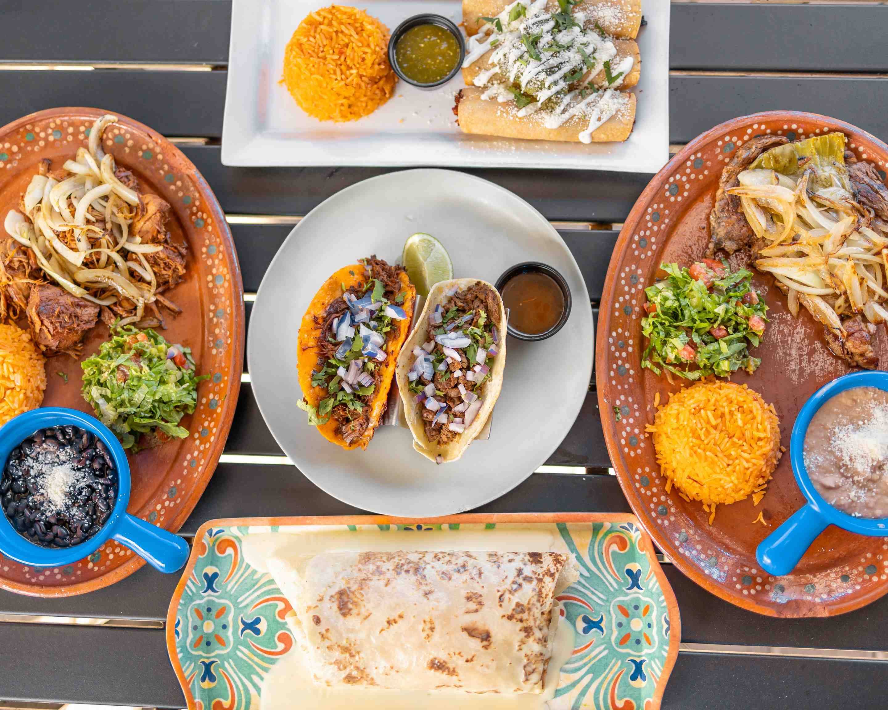 La Perla Tapatía Mexican Restaurant Menu Eustis • Order La Perla