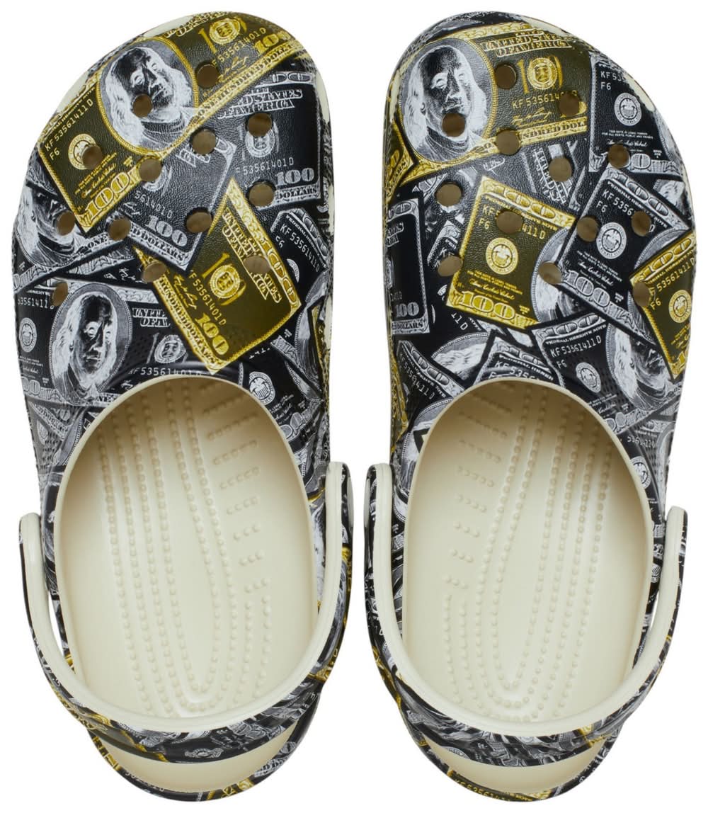 Crocs Classic Money Clog (Bone, M7.0/W9.0)