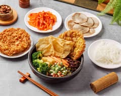 十三妹螺螄粉 淡水店