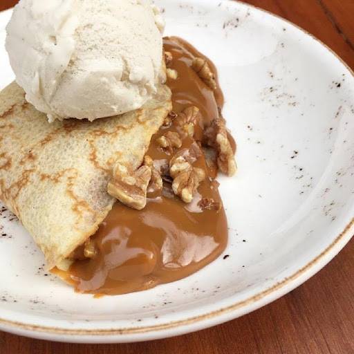 Panqueque Manjar Nueces Con Helado