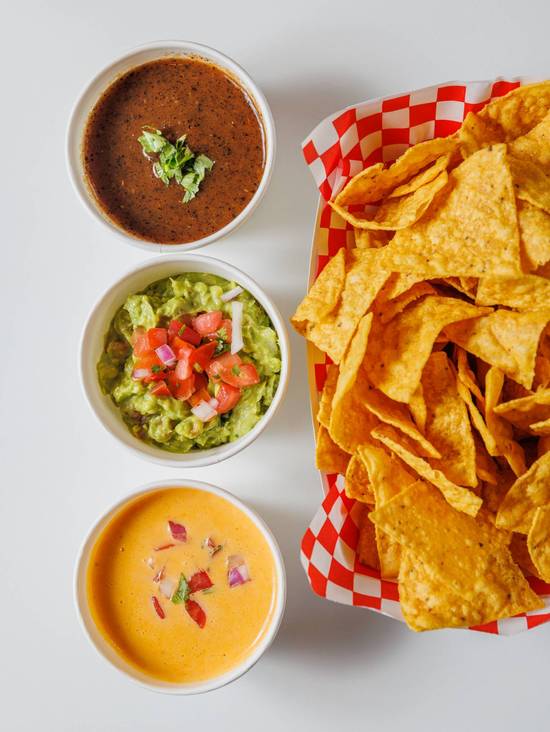 Chips and Queso