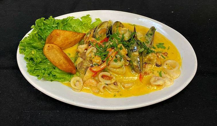 PESCADO CON MARISCOS A LA NATALIE