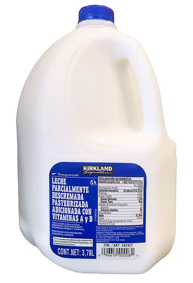Kirkland Signature · Leche parcialmente descremada con vitaminas a y d (3,78 L)