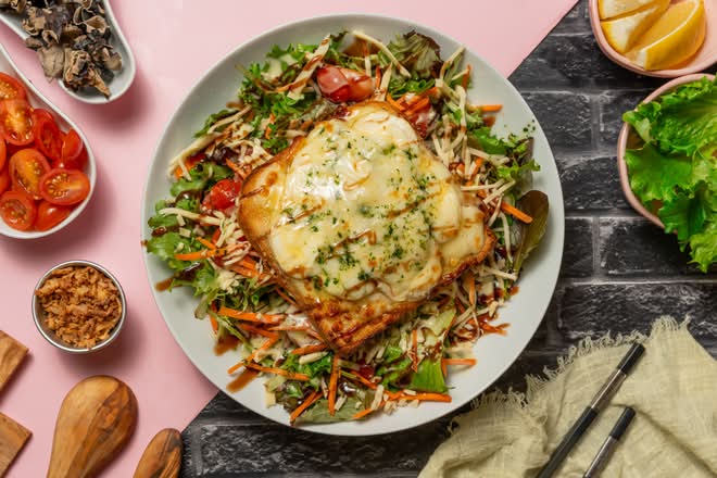 Salade au chèvre chaud