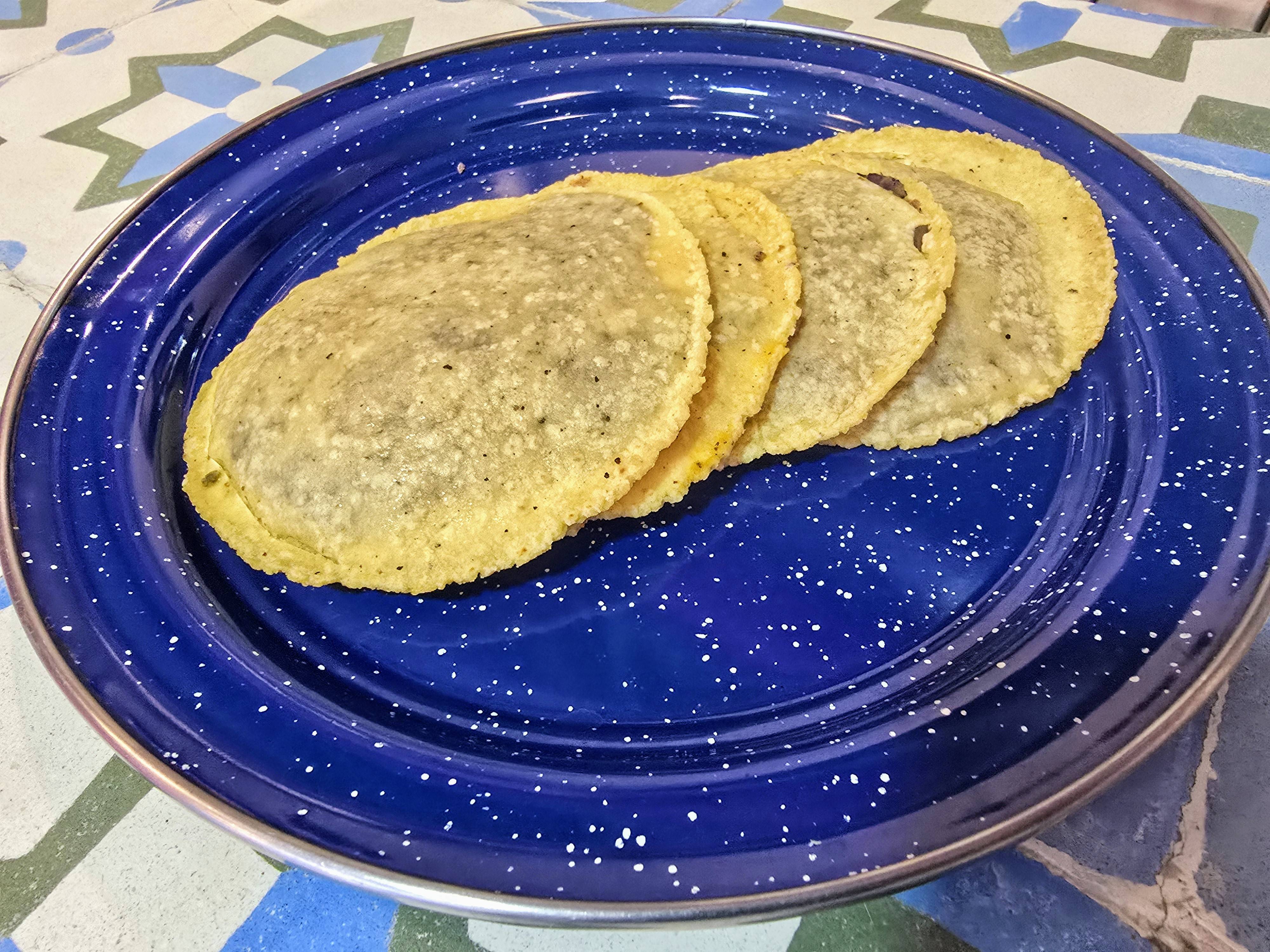 10 Panuchos rellenos frijol