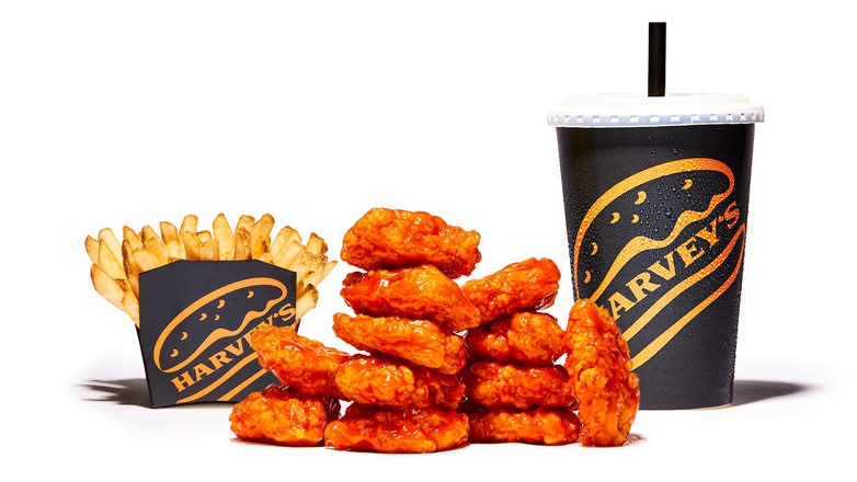 Buffalo Chicken Nuggets Combo (12) 1240-1640 cals
