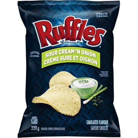 Ruffles croustilles à la crème sure et à l'oignon - sour cream and onion potato chips