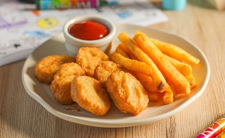 KIDS Chicken Nuggets & Chips