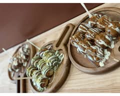 Feshafeesh Dessert Bar (578 Main St)
