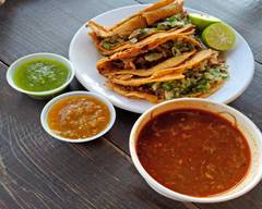 Birria, Barbacoa De Borrego y Tacos Dorados “Anggelo’s” (Los Cabos)