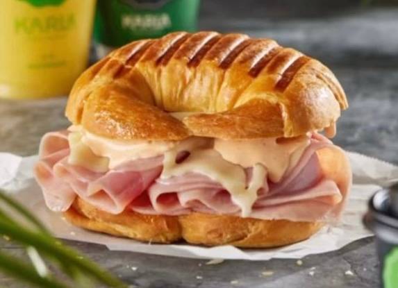 Croissant de Jamon y Queso | Ham and Cheese Croissant