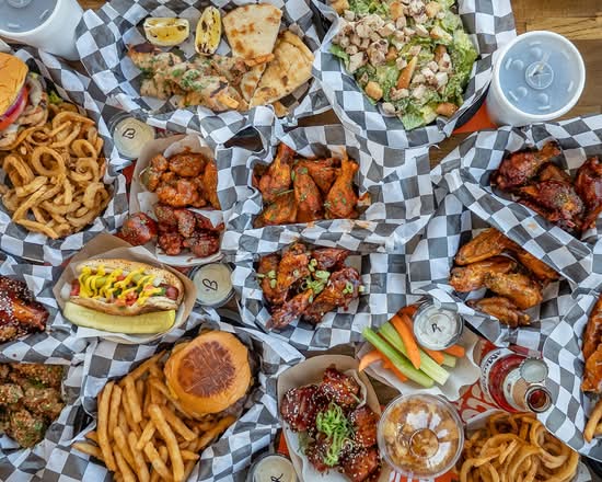 Meetch's Wings & Things