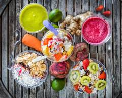 Ultra Juice and Fruit Salad Bar